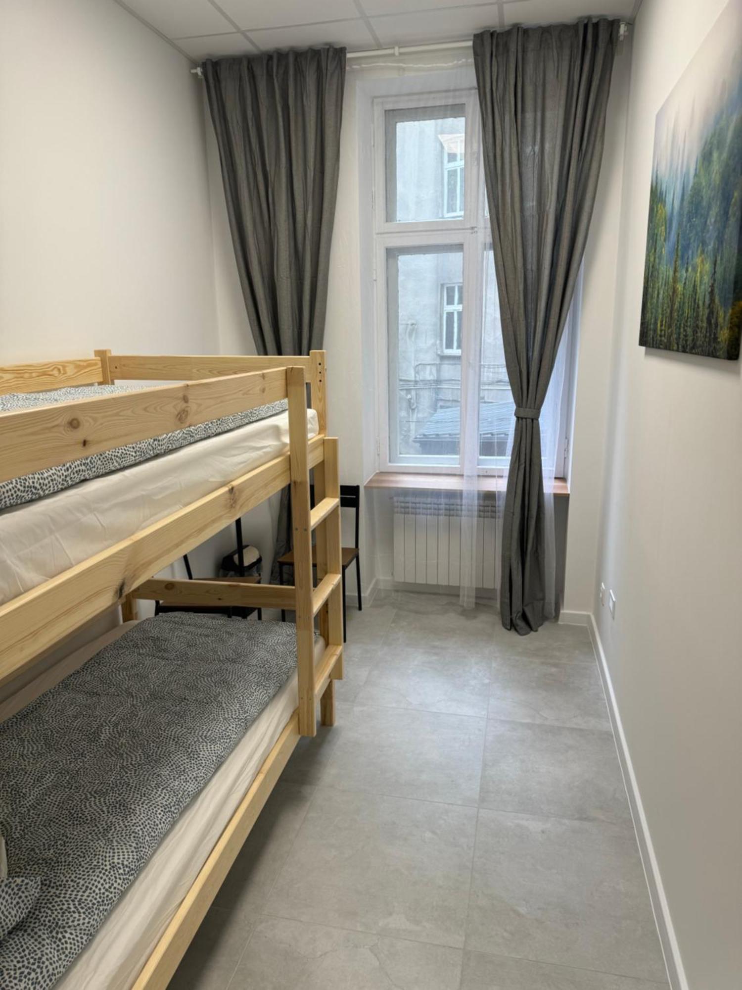 Green Hostel Katowice - 24H Parking Экстерьер фото