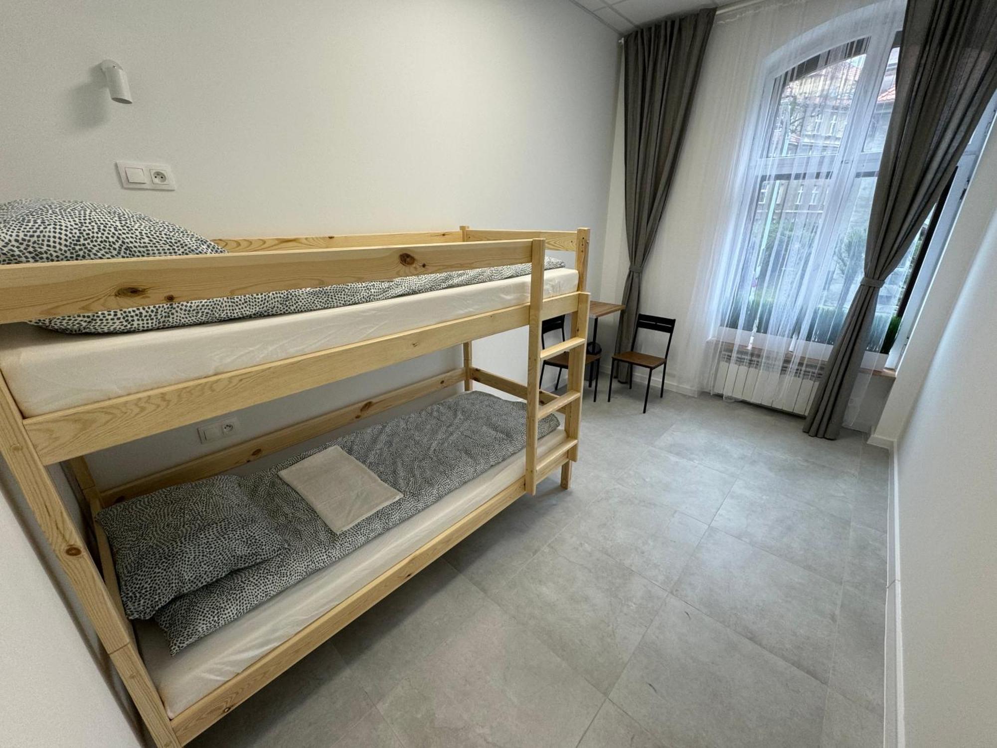 Green Hostel Katowice - 24H Parking Экстерьер фото