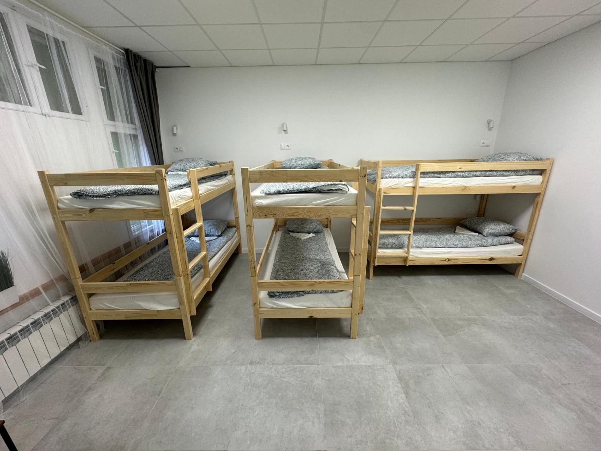 Green Hostel Katowice - 24H Parking Экстерьер фото