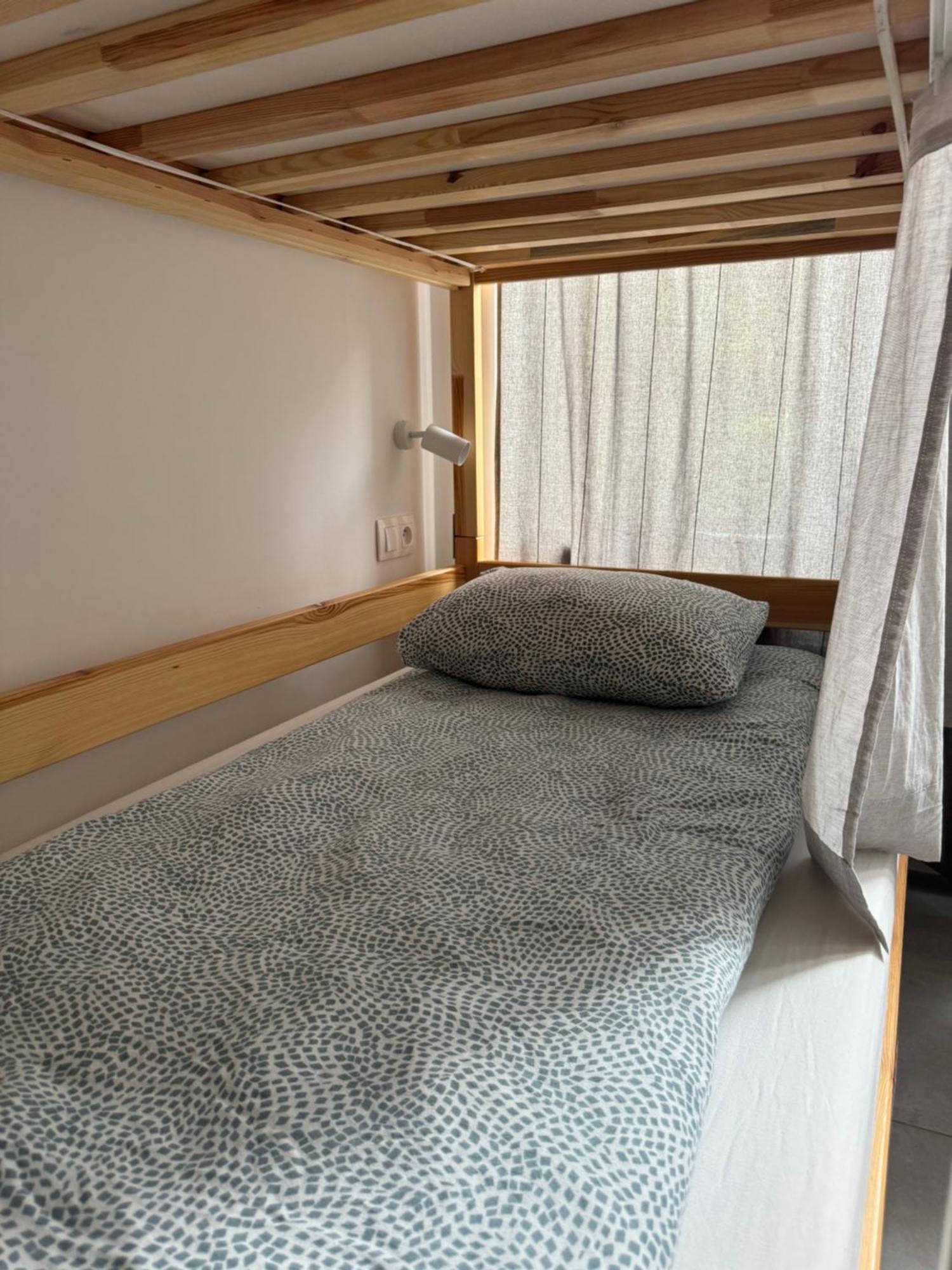 Green Hostel Katowice - 24H Parking Экстерьер фото